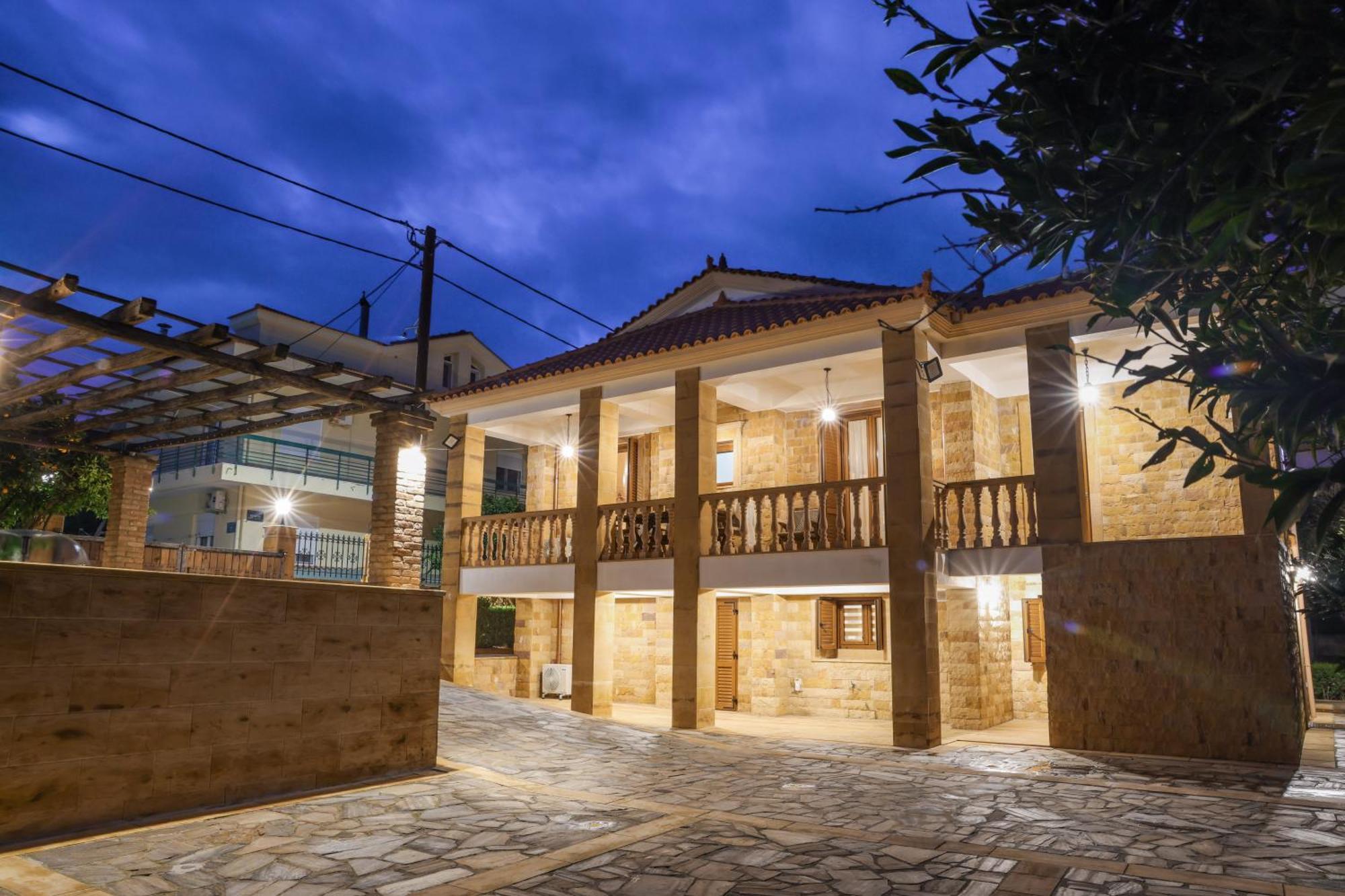 Archontiko Frideriki Luxury Apartments Chios Town Luaran gambar