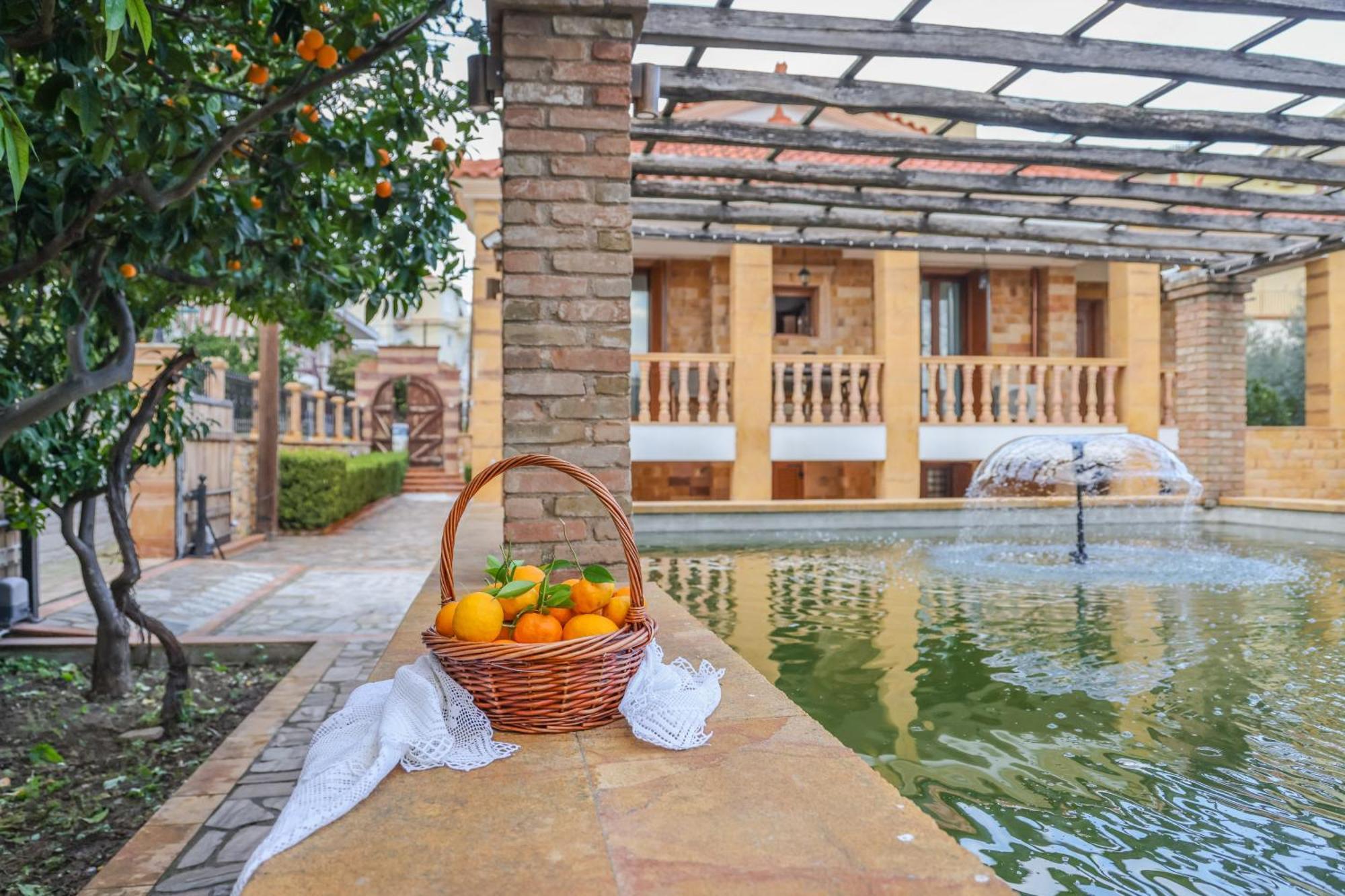 Archontiko Frideriki Luxury Apartments Chios Town Luaran gambar